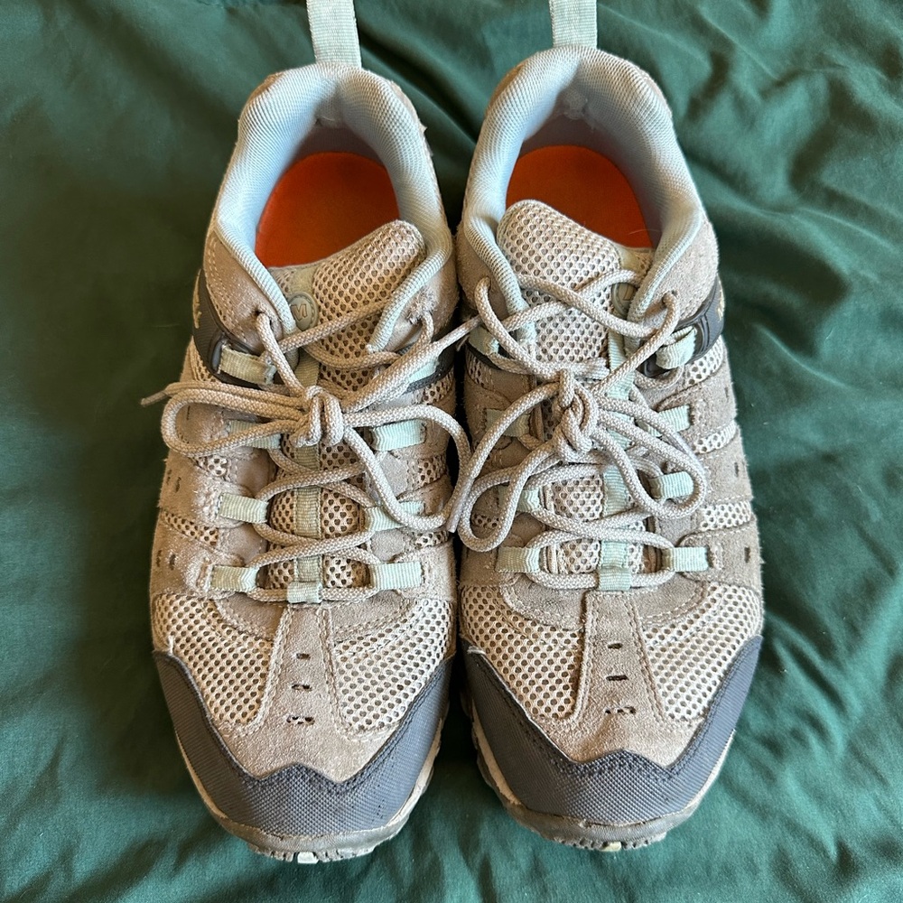 Hiking shoes